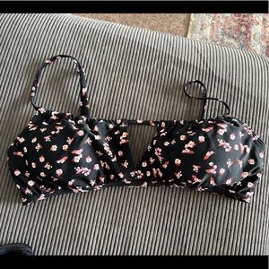 Gianni Bini Floral Bikini Top